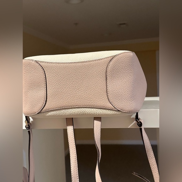 EUC Kate Spade Leila Colorblock Drawstring Medium Flap Leather Backpack Beige - Picture 5 of 5